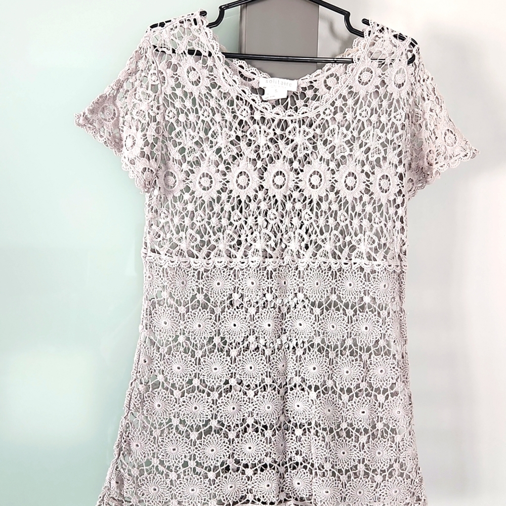 Solitaire by Ravi Khosla size S grey crochet top